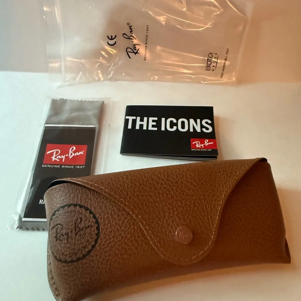 Ray-Ban Gold/ blue 001/32 Sunglasses RB3026 large